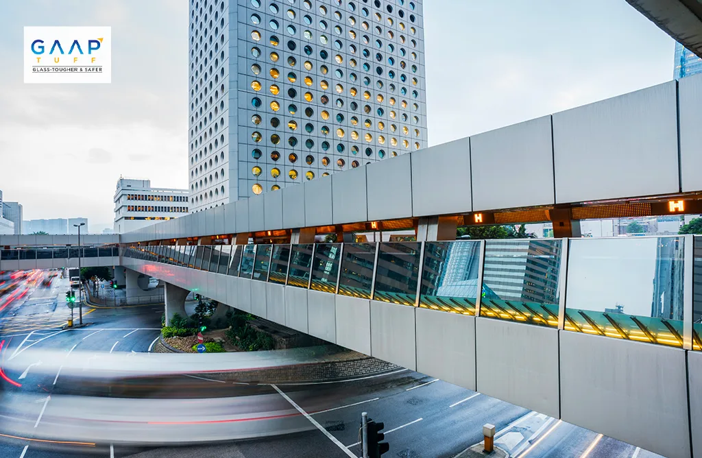 Allow Natural Light to Permeate the Workspace